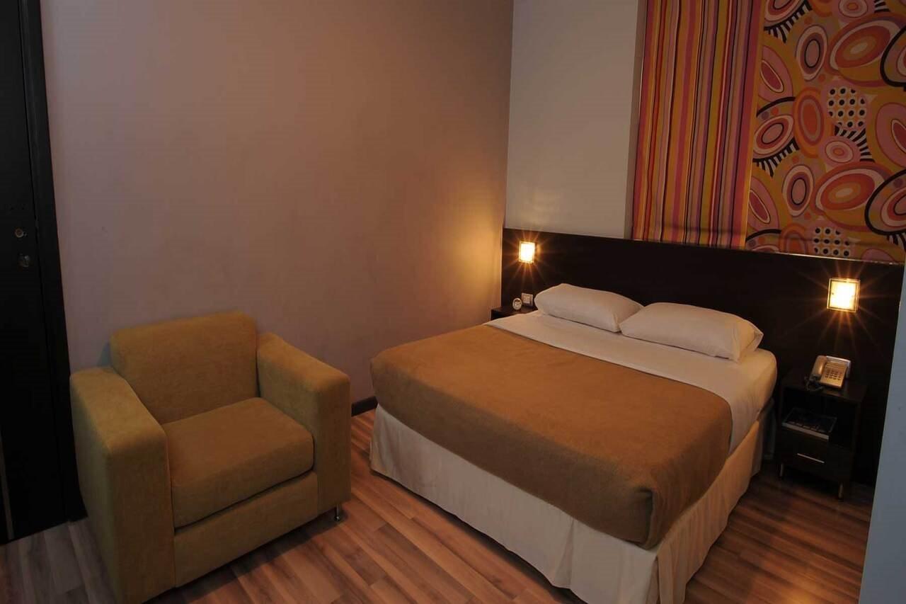 Suite Hotel Chrome - Beirut Exteriör bild