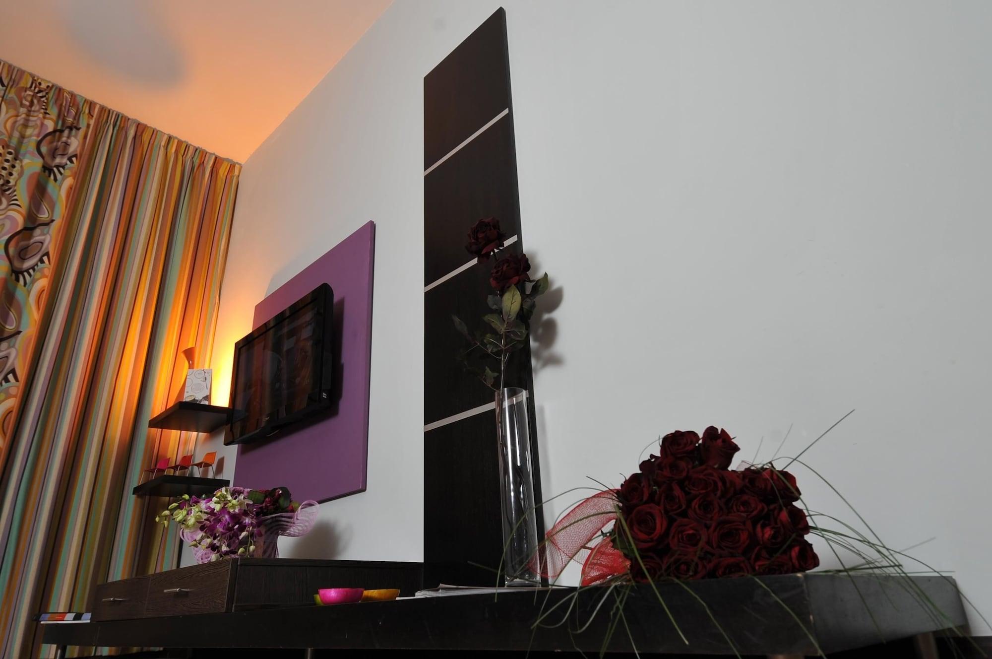 Suite Hotel Chrome - Beirut Exteriör bild