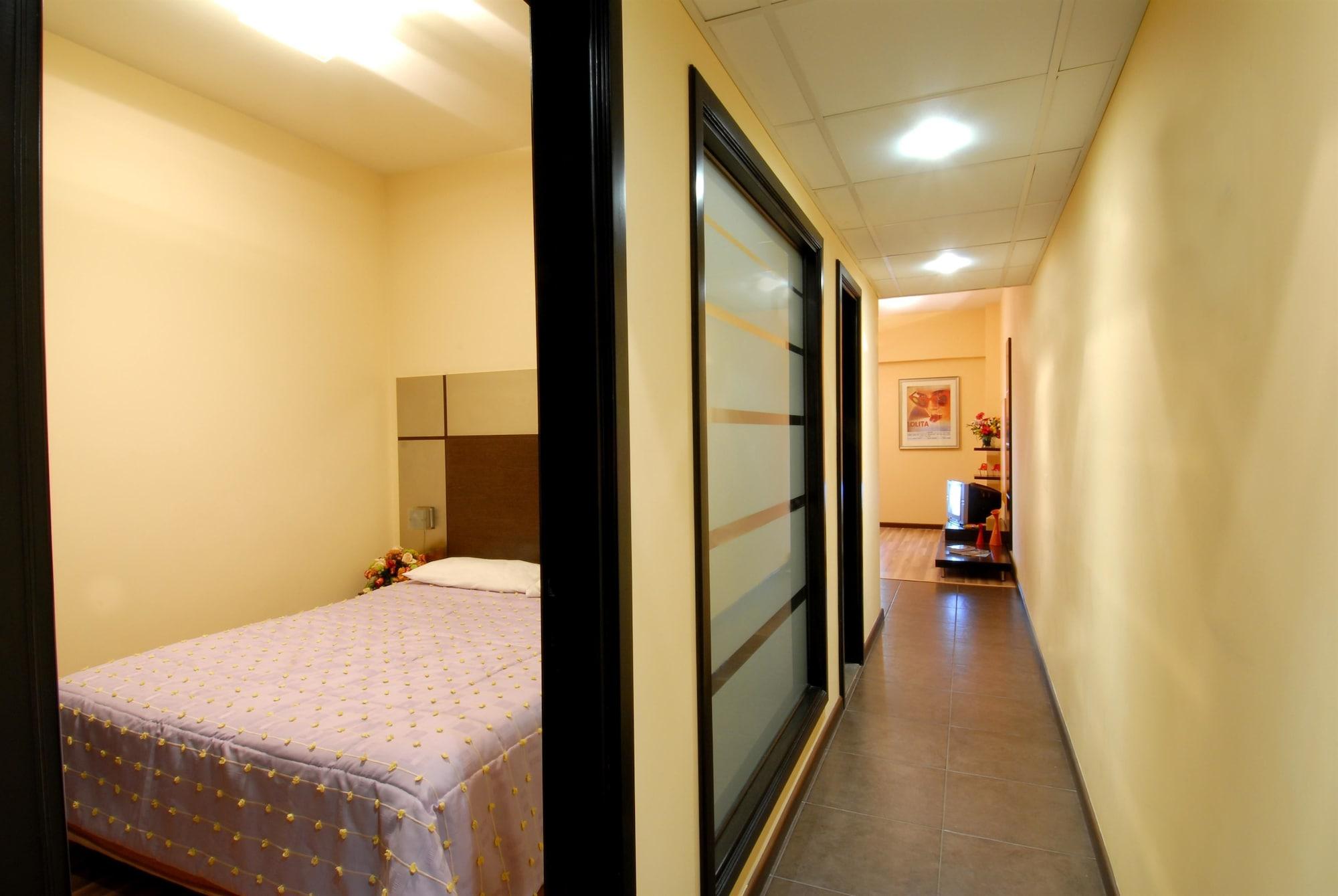 Suite Hotel Chrome - Beirut Exteriör bild
