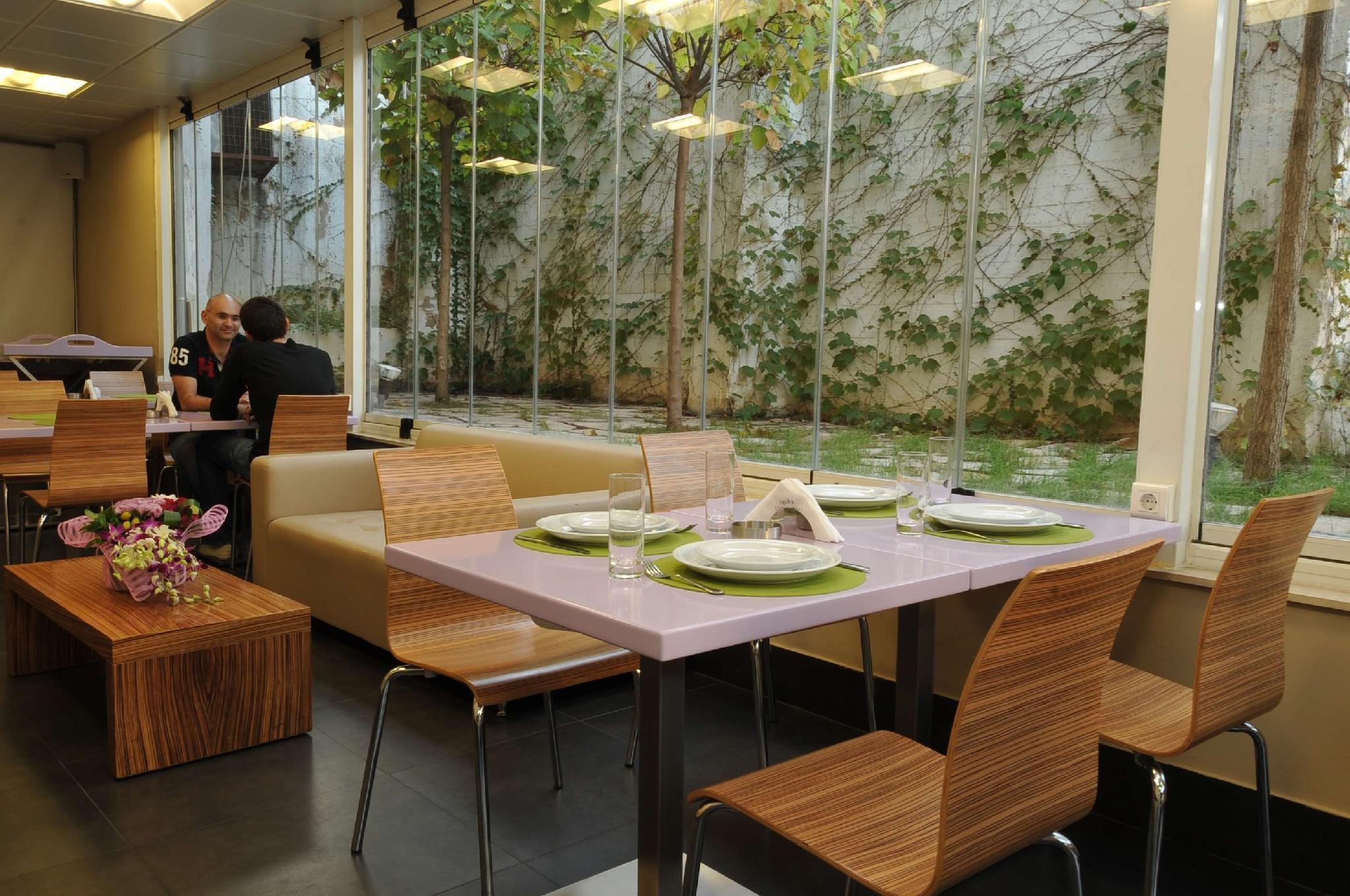 Suite Hotel Chrome - Beirut Exteriör bild